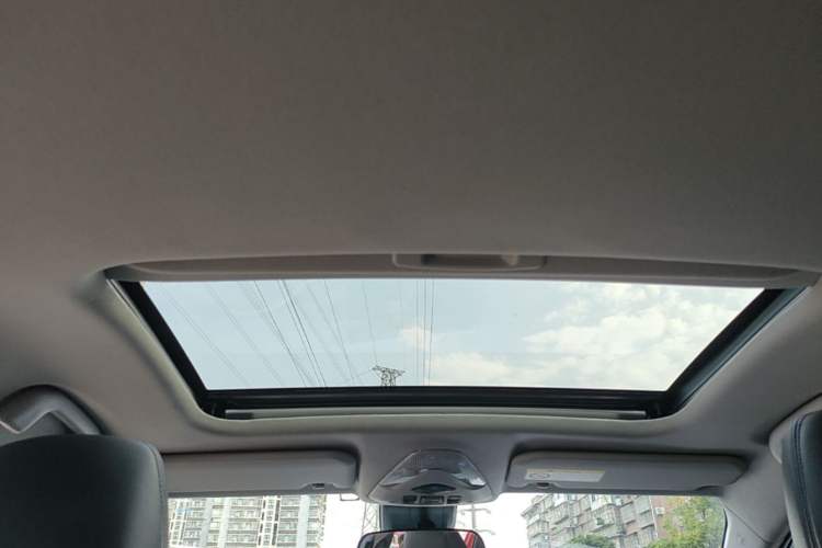 Used Toyota C-HR 2023 2.0L Luxury Edition Headliner