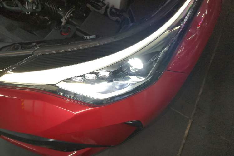 Used Toyota C-HR 2023 2.0L Luxury Edition Left Front Headlight