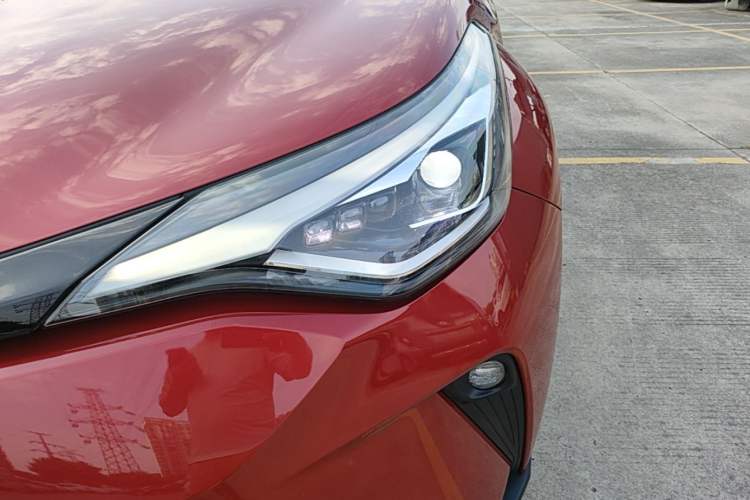 Used Toyota C-HR 2023 2.0L Luxury Edition Left Front Headlight
