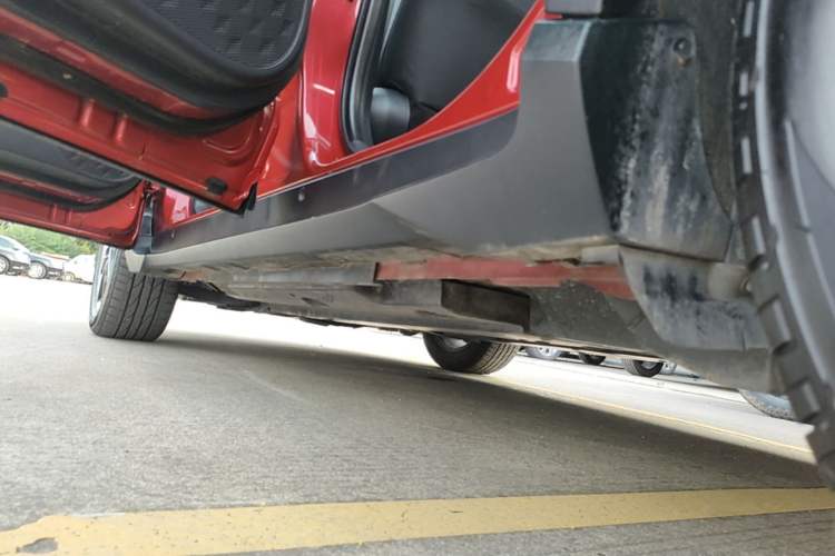 Used Toyota C-HR 2023 2.0L Luxury Edition Left Side Sill