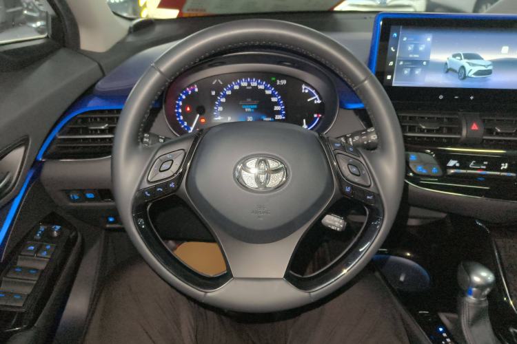 Used Toyota C-HR 2023 2.0L Luxury Edition Steering Wheel