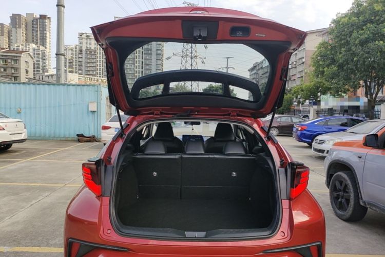 Used Toyota C-HR 2023 2.0L Luxury Edition Trunk