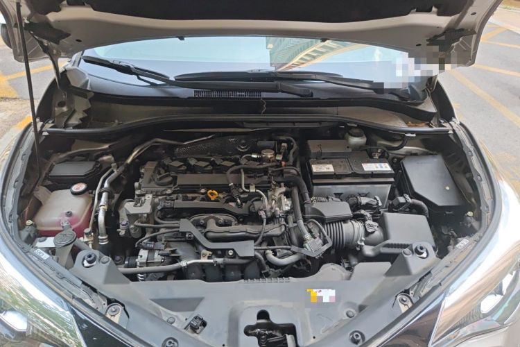 Used Toyota C-HR 2023 2.0L Leading Edition Engine Bay