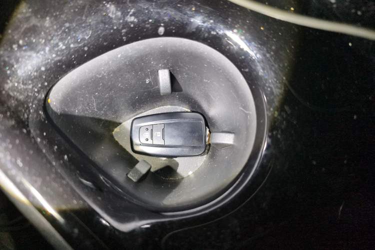Used Toyota C-HR 2023 2.0L Luxury Edition Vehicle Key