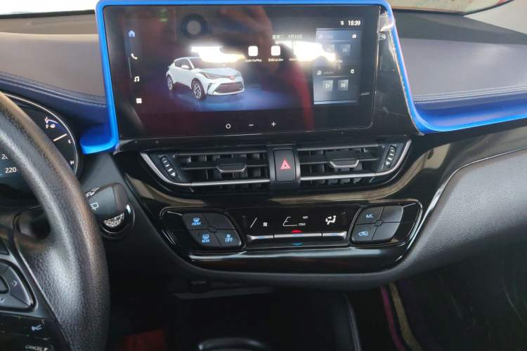 Used Toyota C-HR 2023 2.0L Comfort Edition Audio And AC Panel