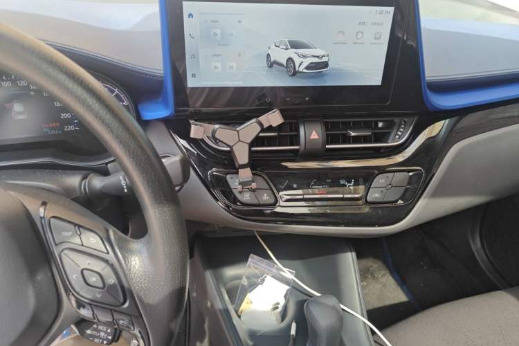 Used Toyota C-HR 2023 2.0L Comfort Edition Audio And AC Panel