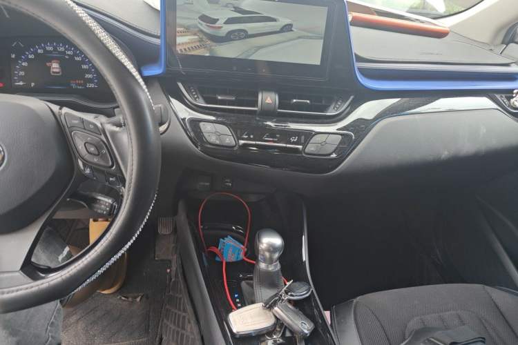 Used Toyota C-HR 2023 2.0L Luxury Edition Audio And AC Panel