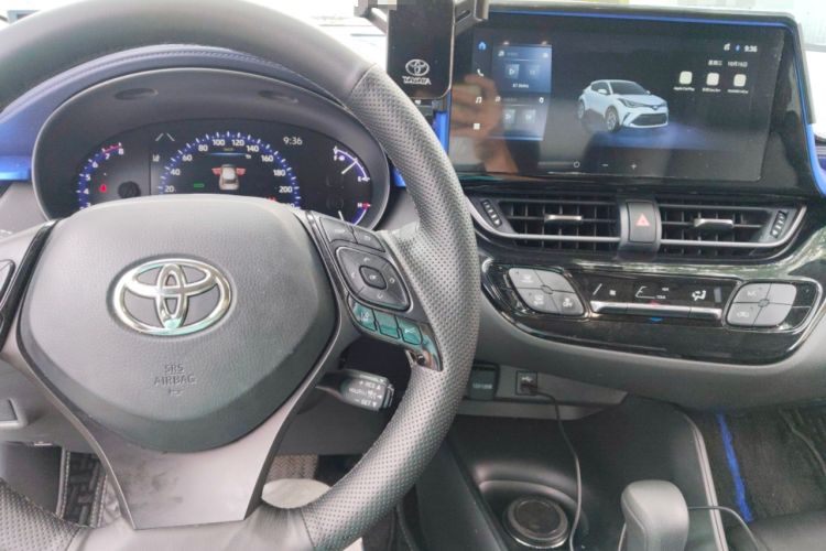 Used Toyota C-HR 2023 2.0L Comfort Edition Audio And AC Panel