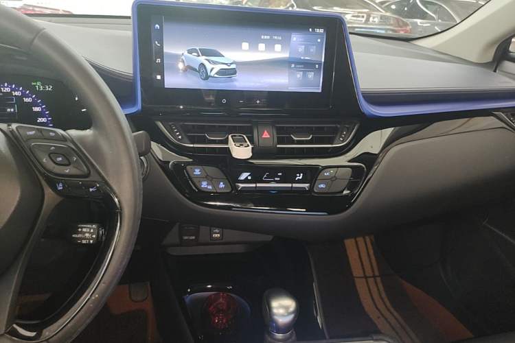 Used Toyota C-HR 2023 2.0L Luxury Edition Audio And AC Panel