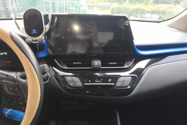 Used Toyota C-HR 2023 2.0L Leading Edition Audio And AC Panel