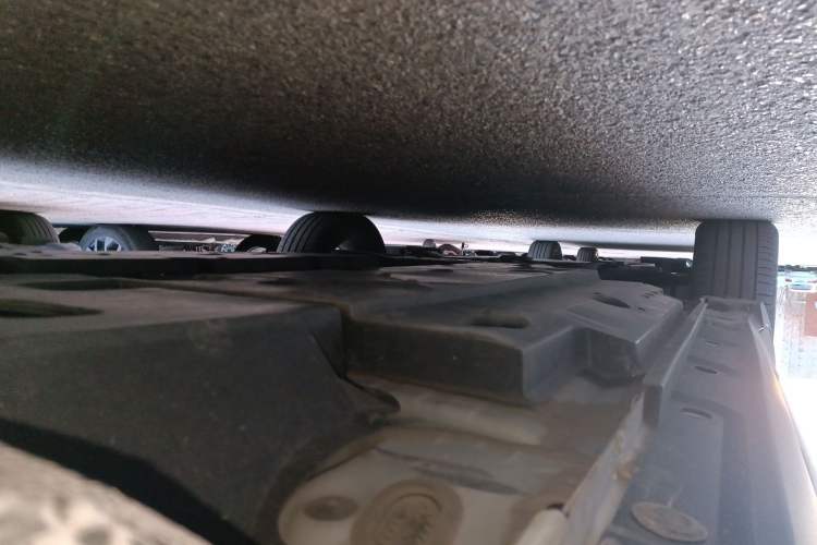 Used Toyota C-HR 2023 2.0L Luxury Edition Chassis Rear Left