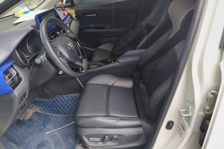 Used Toyota C-HR 2023 2.0L Leading Edition Driver Seat