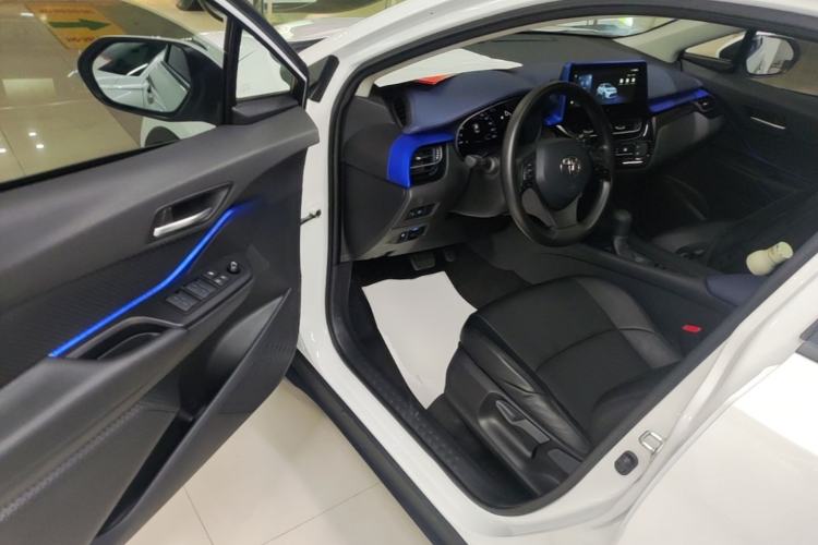 Used Toyota C-HR 2023 2.0L Comfort Edition Driver Seat