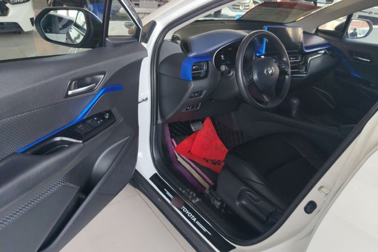 Used Toyota C-HR 2023 2.0L Comfort Edition Driver Seat