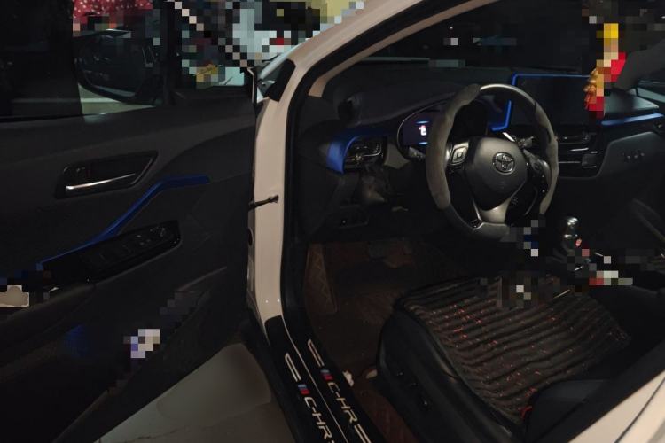 Used Toyota C-HR 2023 2.0L Luxury Edition Driver Seat