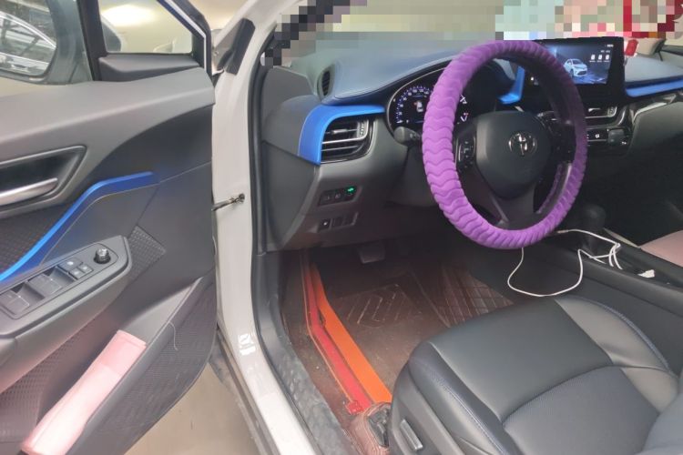 Used Toyota C-HR 2023 2.0L Leading Edition Driver Seat