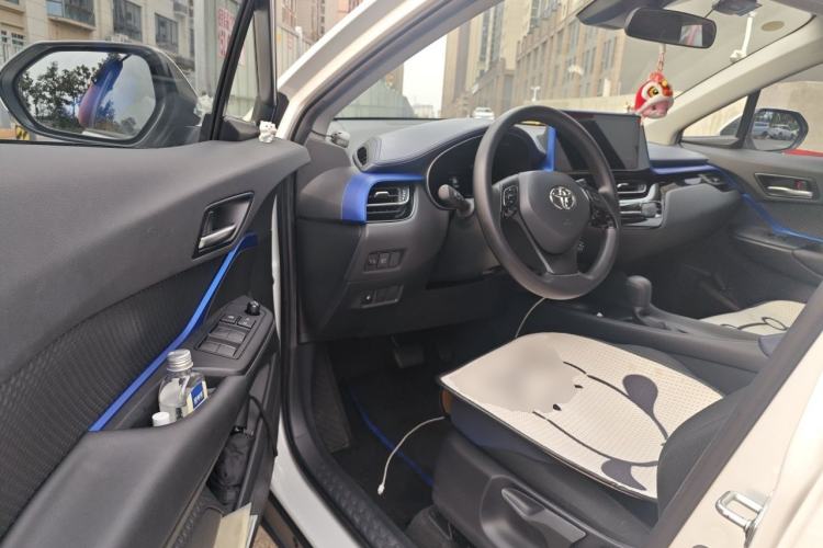 Used Toyota C-HR 2023 2.0L Comfort Edition Driver Seat