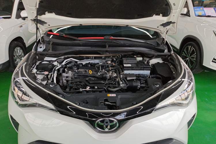 Used Toyota C-HR 2023 2.0L Luxury Edition Engine Bay