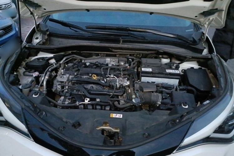Used Toyota C-HR 2023 2.0L Luxury Edition Engine Bay