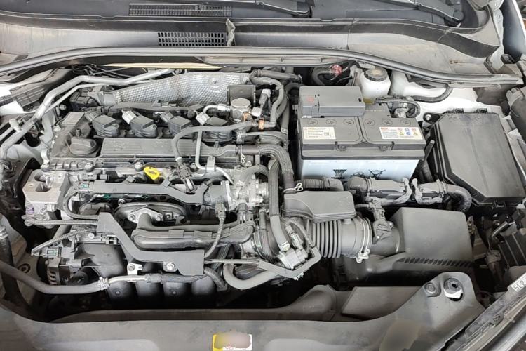 Used Toyota C-HR 2023 2.0L Luxury Edition Engine Bay