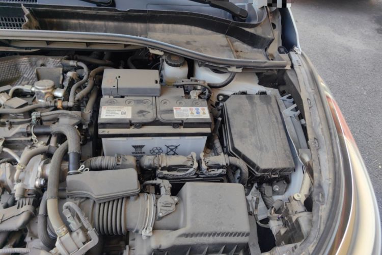 Used Toyota C-HR 2023 2.0L Comfort Edition Engine Bay Left