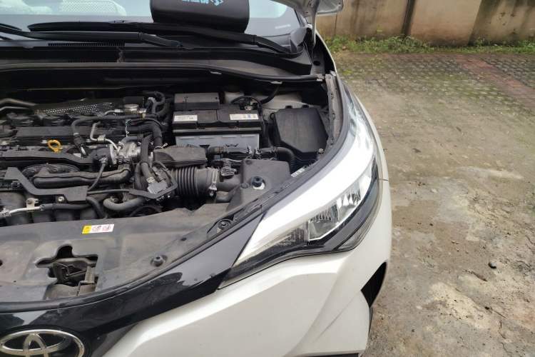 Used Toyota C-HR 2023 2.0L Comfort Edition Engine Bay Left