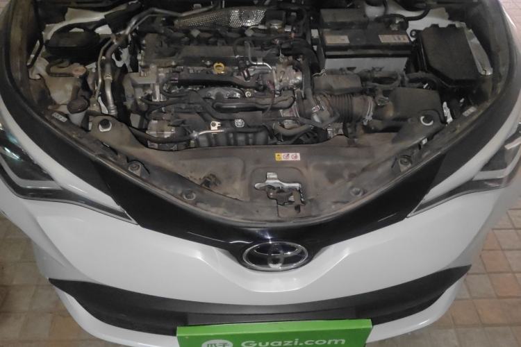 Used Toyota C-HR 2023 2.0L Luxury Edition Engine Bay