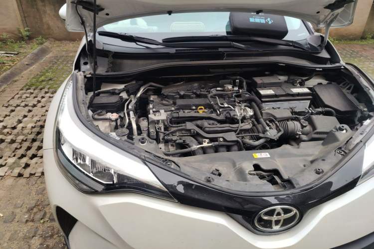 Used Toyota C-HR 2023 2.0L Comfort Edition Engine Bay Right