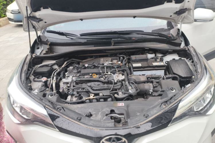 Used Toyota C-HR 2023 2.0L Leading Edition Engine Bay
