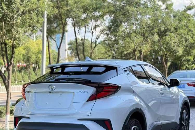 Used Toyota C-HR 2023 2.0L Luxury Edition Exterior 1