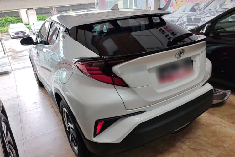 Used Toyota C-HR 2023 2.0L Luxury Edition Exterior 2
