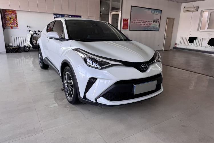 Used Toyota C-HR 2023 2.0L Luxury Edition Exterior 2