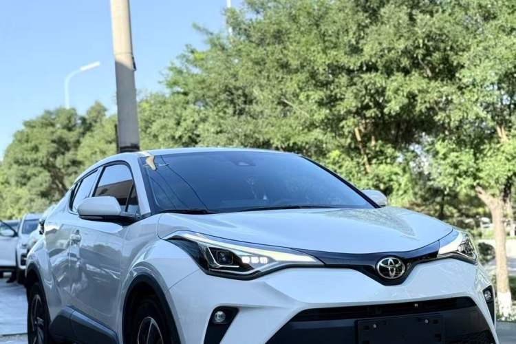 Used Toyota C-HR 2023 2.0L Luxury Edition Exterior 2