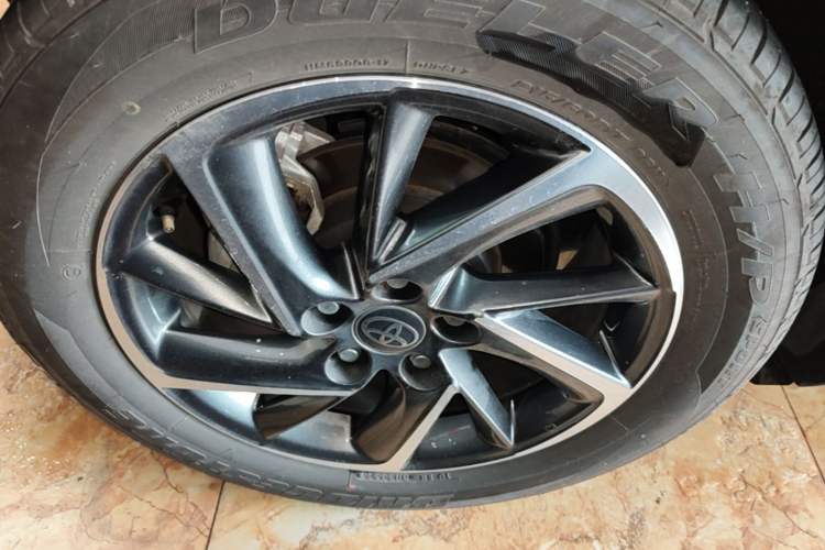 Used Toyota C-HR 2023 2.0L Luxury Edition Exterior 5