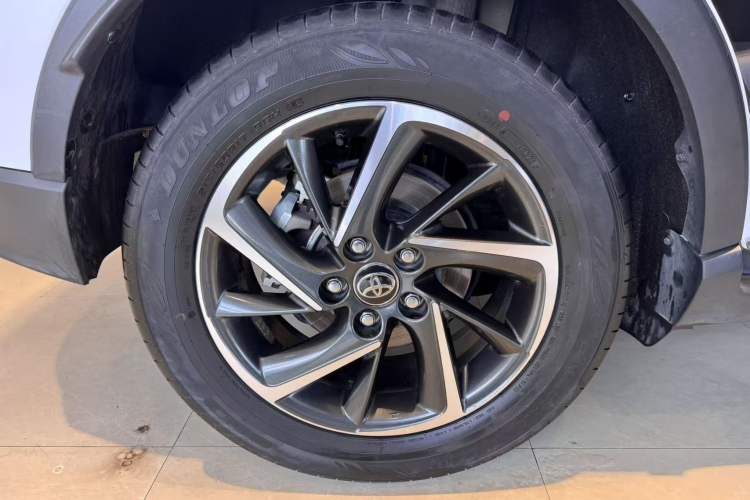 Used Toyota C-HR 2023 2.0L Luxury Edition Exterior 7
