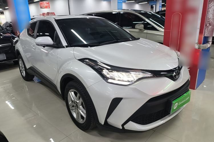 Used Toyota C-HR 2023 2.0L Comfort Edition Front Right 45 Deg