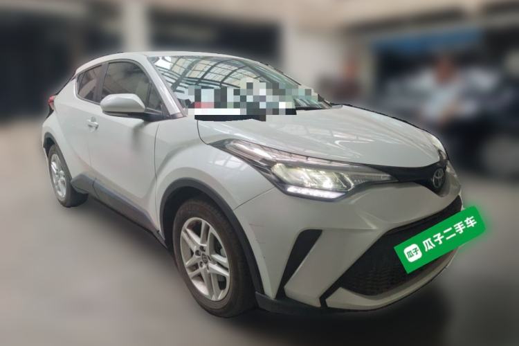 Used Toyota C-HR 2023 2.0L Leading Edition Front Right 45 Deg