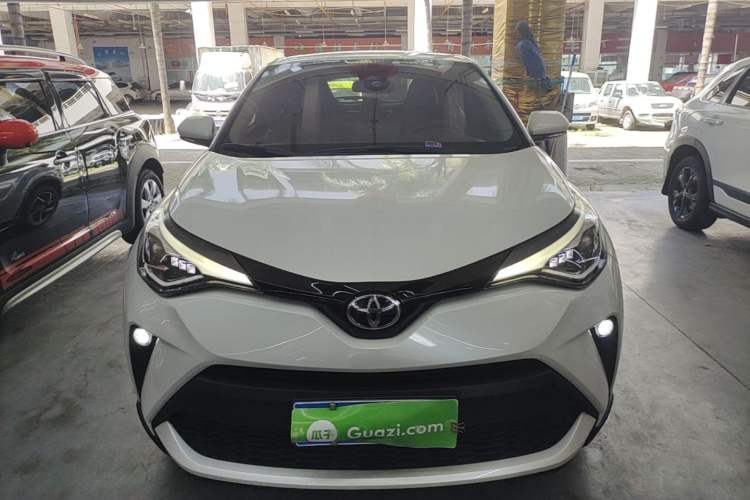 Used Toyota C-HR 2023 2.0L Luxury Edition Front