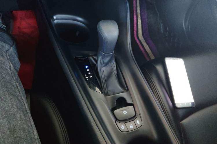 Used Toyota C-HR 2023 2.0L Comfort Edition Gear Lever