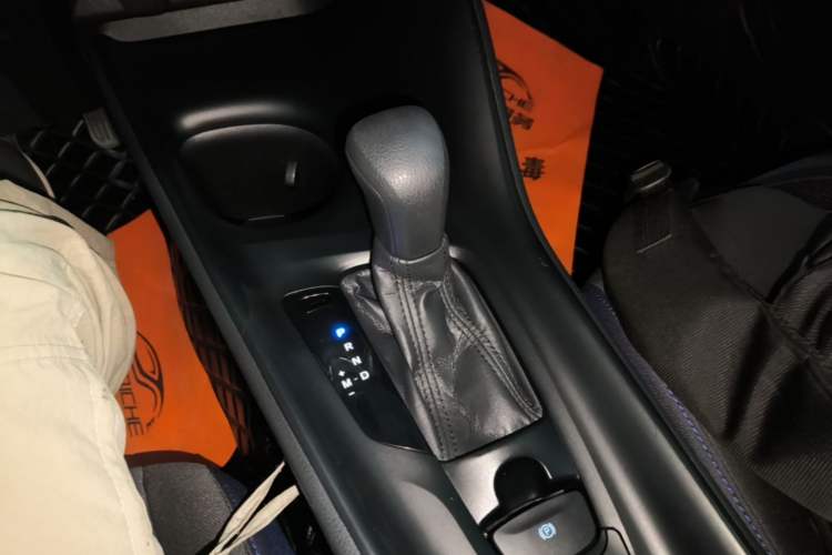 Used Toyota C-HR 2023 2.0L Comfort Edition Gear Lever