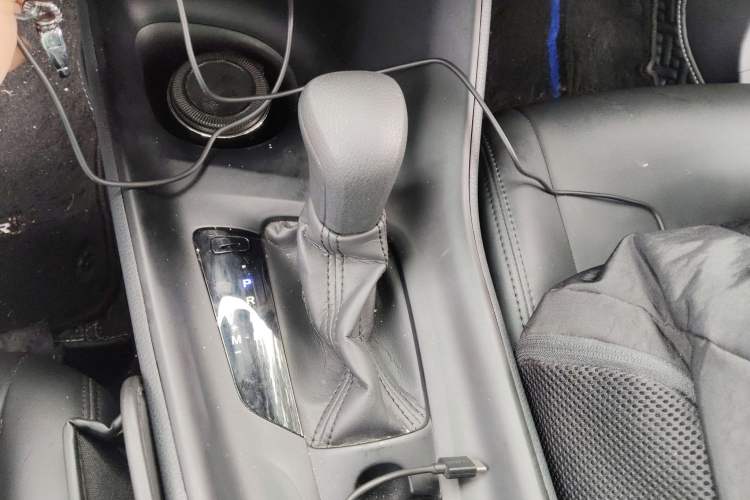 Used Toyota C-HR 2023 2.0L Comfort Edition Gear Lever