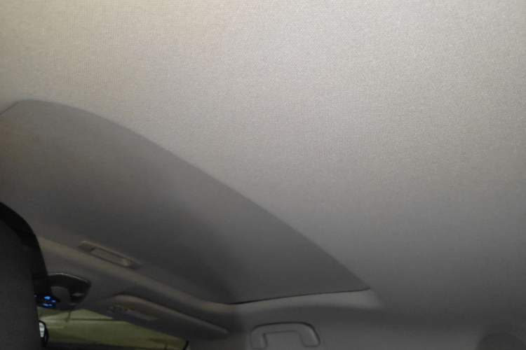 Used Toyota C-HR 2023 2.0L Luxury Edition Headliner