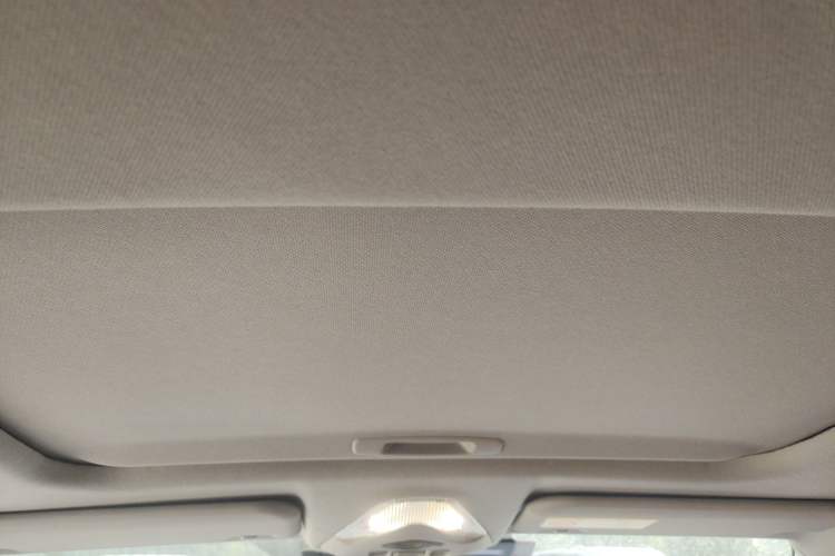 Used Toyota C-HR 2023 2.0L Comfort Edition Headliner
