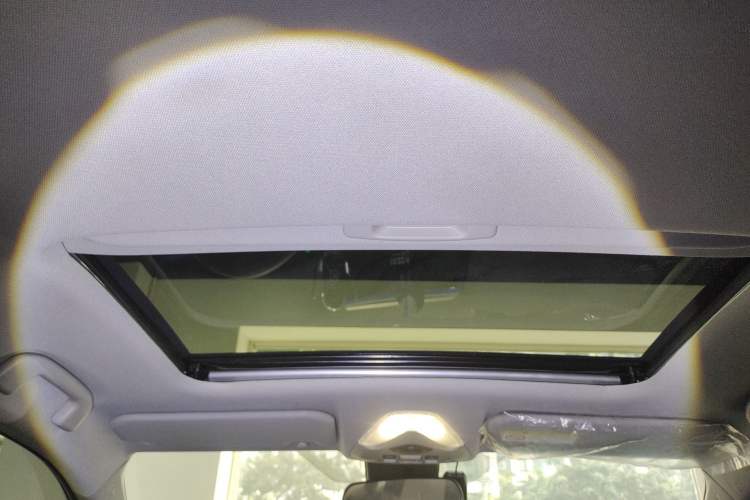 Used Toyota C-HR 2023 2.0L Luxury Edition Headliner