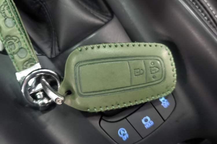 Used Toyota C-HR 2023 2.0L Comfort Edition Interior 1
