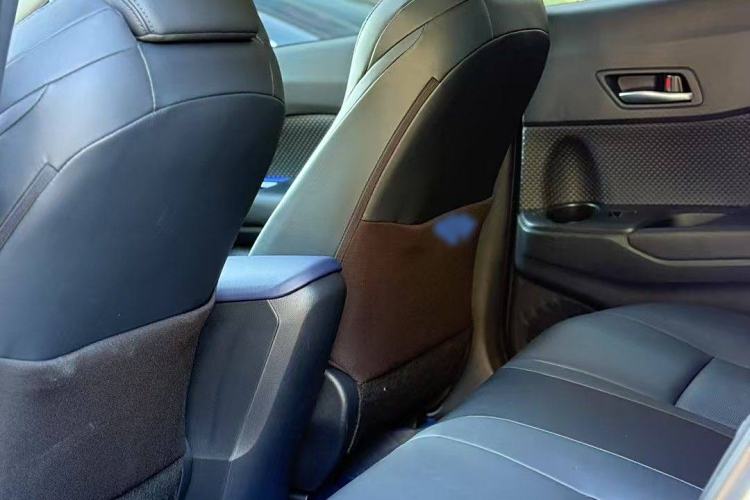 Used Toyota C-HR 2023 2.0L Luxury Edition Interior 3