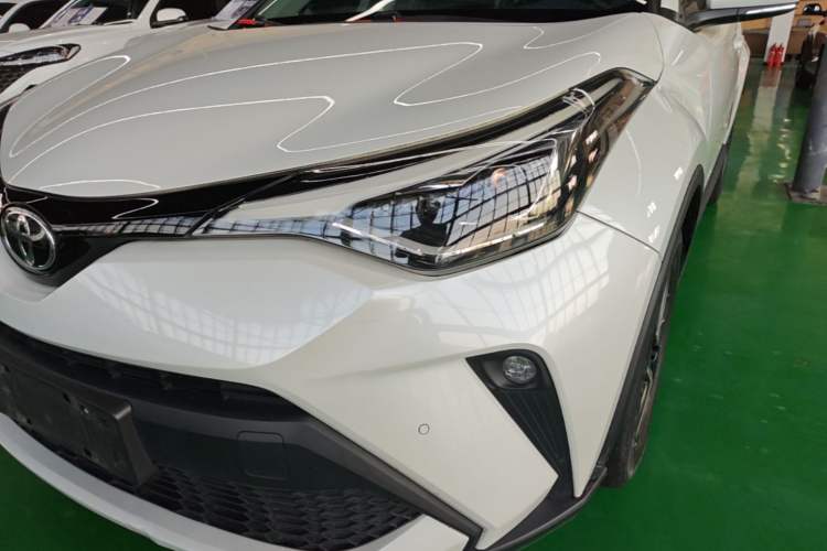 Used Toyota C-HR 2023 2.0L Luxury Edition Left Front Headlight