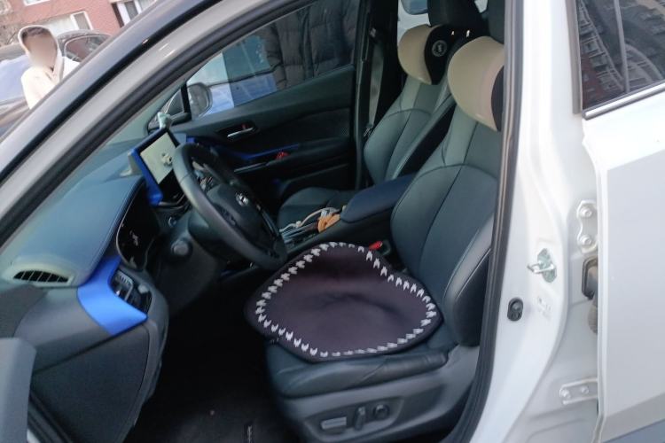 Used Toyota C-HR 2023 2.0L Luxury Edition Left Front Seat