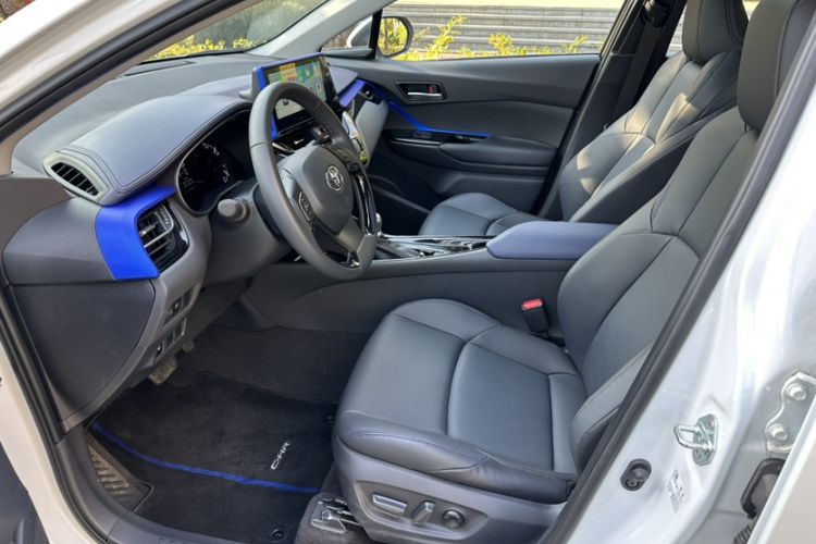 Used Toyota C-HR 2023 2.0L Luxury Edition Left Front Seat