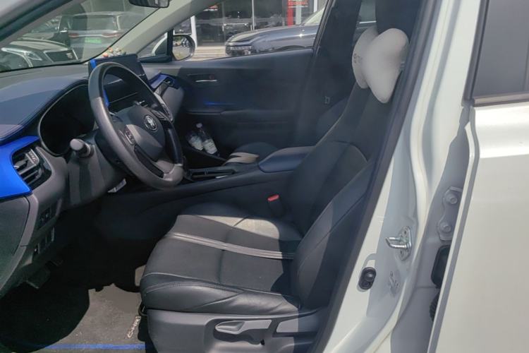 Used Toyota C-HR 2023 2.0L Smart Electric Hybrid Dual-Engine Comfort Version Left Front Seat